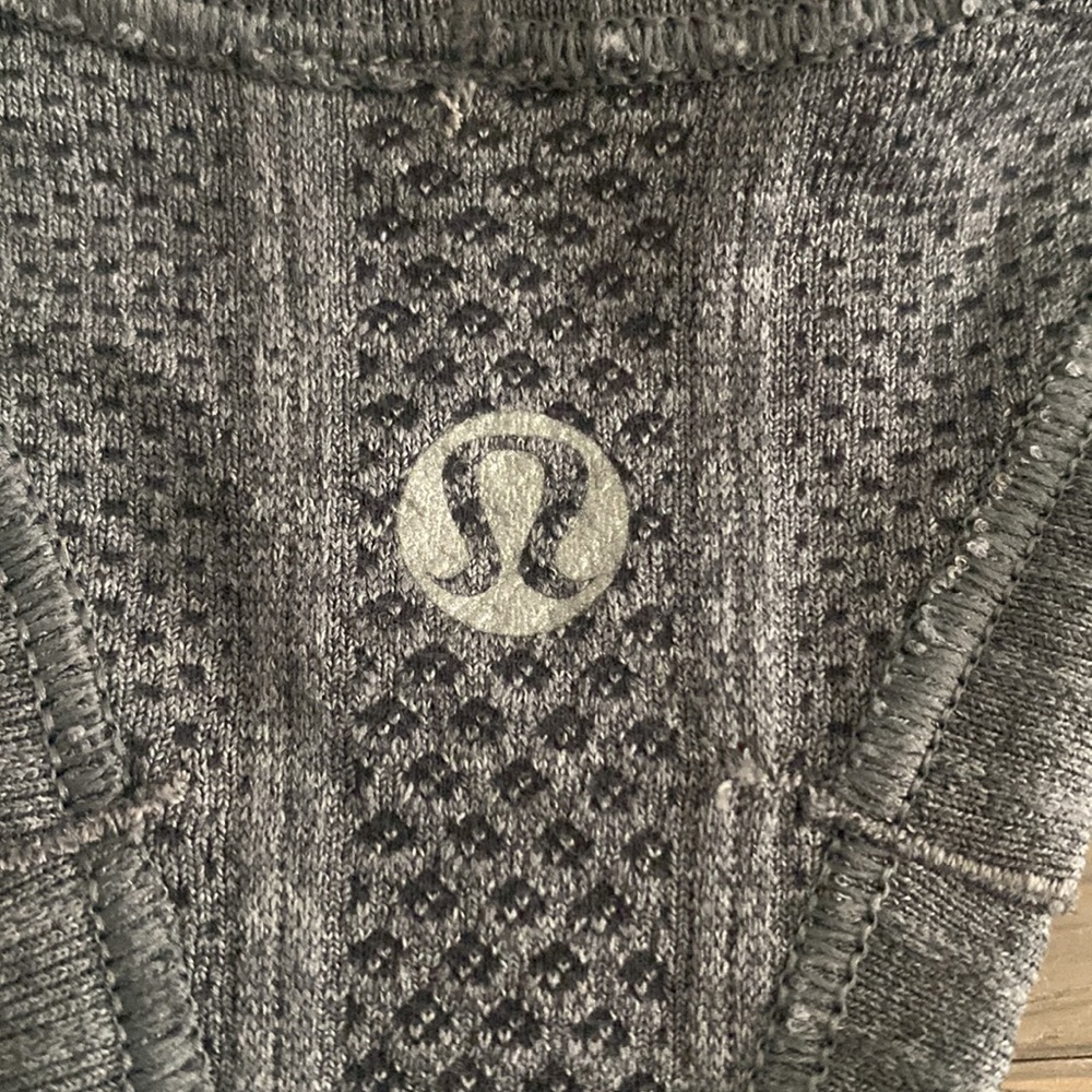 LULULEMON - Racerback Tank - Picture 3 of 4